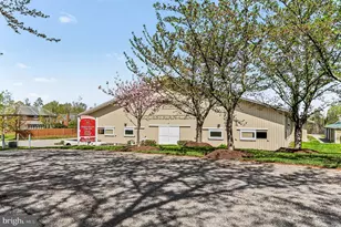 10878 Foxtrot Cir, Upper Marlboro, MD 20772 - Photo 39