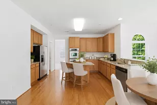 8114 Holly Ln, Clinton, MD 20735 - Photo 11