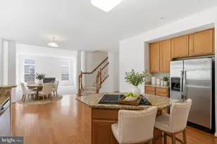 8114 Holly Ln, Clinton, MD 20735 - Photo 5