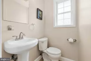 303 Winslow Rd, Oxon Hill, MD 20745 - Photo 11