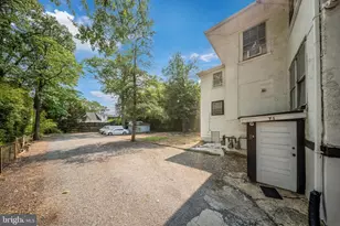 4605 Calvert Rd, College Park, MD 20740 - Photo 9