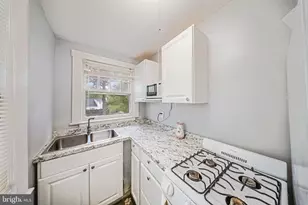 4605 Calvert Rd, College Park, MD 20740 - Photo 5