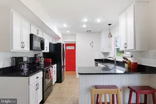 12413 Seabury Ln, Bowie, MD 20715 - Photo 11