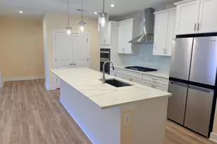 102 St Ives Pl, Oxon Hill, MD 20745 - Photo 3