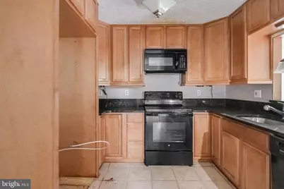 4668 Winterberry Lane, Oxon Hill, MD 20745 - Photo 3