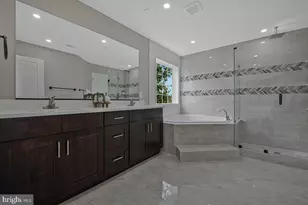 8805 Glenarden Pkwy, Lanham, MD 20706 - Photo 15