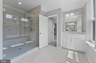 515 Riversail Ln, National Harbor, MD 20745 - Photo 13