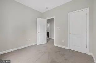 8010 Homefield Dr, Landover, MD 20785 - Photo 17