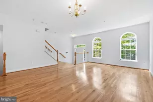 8010 Homefield Dr, Landover, MD 20785 - Photo 3