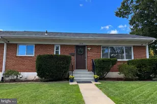 7914 W Park Dr, Hyattsville, MD 20783 - Photo 1