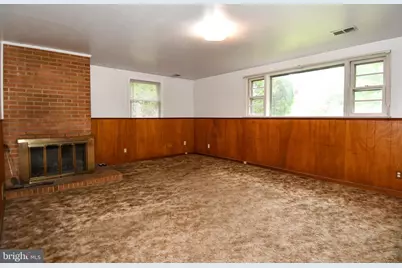 9205 Wellington Court, Lanham, MD 20706 - Photo 27