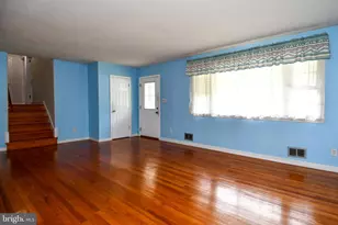 9205 Wellington Ct, Lanham, MD 20706 - Photo 3