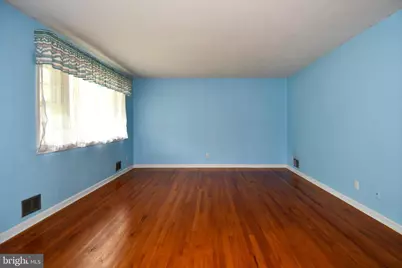 9205 Wellington Court, Lanham, MD 20706 - Photo 5