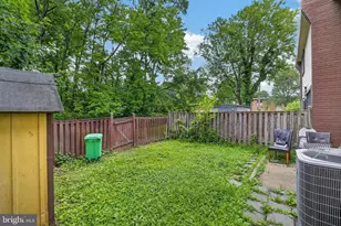 8608 Brae Brooke Dr, Lanham, MD 20706 - Photo 17