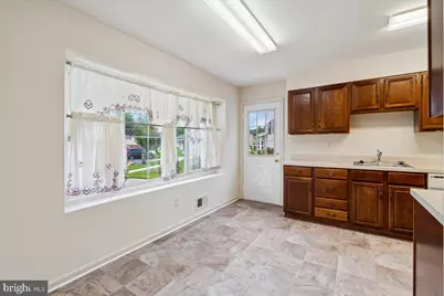 5004 Stewart Court, College Park, MD 20740 - Photo 7