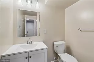 5004 Stewart Ct, College Park, MD 20740 - Photo 17