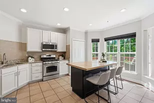 11713 Brookeville Landing Ct, Bowie, MD 20721 - Photo 7