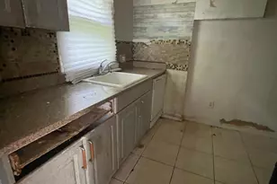5902 Shoshone Dr, Oxon Hill, MD 20745 - Photo 11