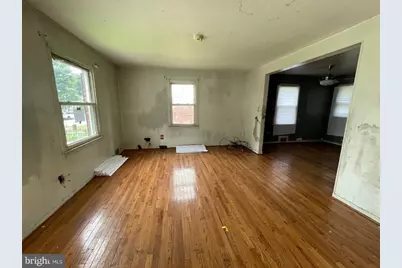 5902 Shoshone Drive, Oxon Hill, MD 20745 - Photo 3