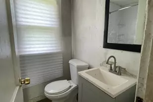 5902 Shoshone Dr, Oxon Hill, MD 20745 - Photo 13