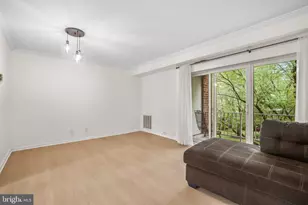 6002 Westchester Park Dr, College Park, MD 20740 - Photo 15