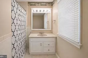 4114 Skyline Dr, Suitland, MD 20746 - Photo 3