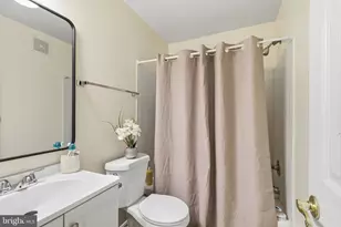 4240 Applegate Ln, Suitland, MD 20746 - Photo 27