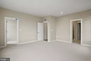 6730 Penrose Ln, Hyattsville, MD 20782 - Photo 13