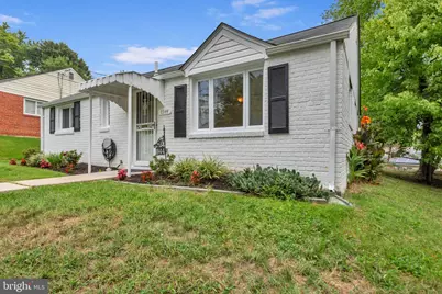 6944 Decatur Place, Hyattsville, MD 20784 - Photo 7