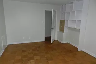 5956 Westchester Park Dr, College Park, MD 20740 - Photo 11