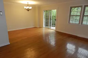 5956 Westchester Park Dr, College Park, MD 20740 - Photo 7