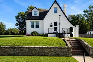 4615 Howe Ave, Suitland, MD 20746 - Photo 1