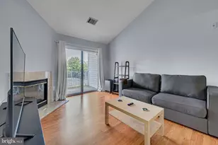 8961 Town Center Cir, Upper Marlboro, MD 20774 - Photo 5
