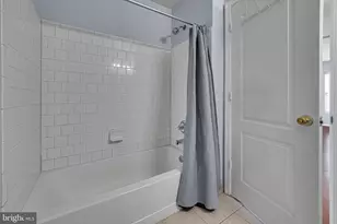8961 Town Center Cir, Upper Marlboro, MD 20774 - Photo 17