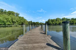 8961 Town Center Cir, Upper Marlboro, MD 20774 - Photo 27