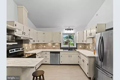 1811 Clayton Drive, Oxon Hill, MD 20745 - Photo 15