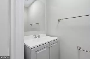15743 Millbrook Ln, Laurel, MD 20707 - Photo 11