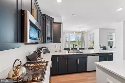 7018 Corner Creek Way, Glenn Dale, MD 20769 - Photo 11