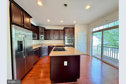 8912 Tower Place, Lanham, MD 20706 - Photo 11
