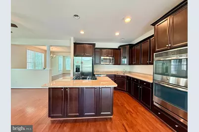 8912 Tower Place, Lanham, MD 20706 - Photo 9