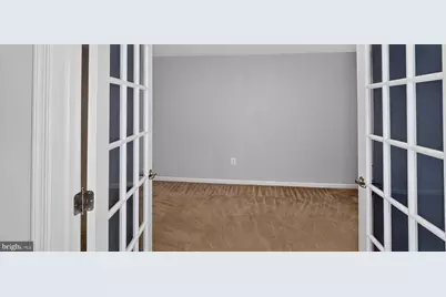 5363 S Center Drive, Greenbelt, MD 20770 - Photo 5