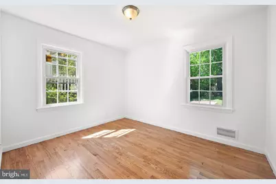 4904 41st Place, Hyattsville, MD 20781 - Photo 17