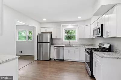 6915 Briarcliff Drive, Clinton, MD 20735 - Photo 7
