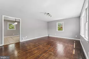 8816 Saunders Ln, Lanham, MD 20706 - Photo 5