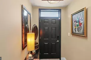10010 Dorsey Ln, Lanham, MD 20706 - Photo 5
