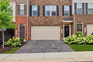 10010 Dorsey Ln, Lanham, MD 20706 - Photo 3
