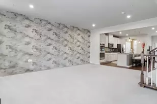 10010 Dorsey Ln, Lanham, MD 20706 - Photo 13