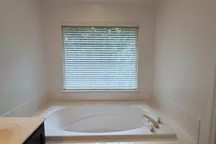 12109 Sutton Ln, Bowie, MD 20720 - Photo 33