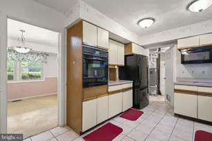 4000 Wakefield Ln, Bowie, MD 20715 - Photo 17