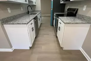 9015 Congress Pl, Landover, MD 20785 - Photo 3